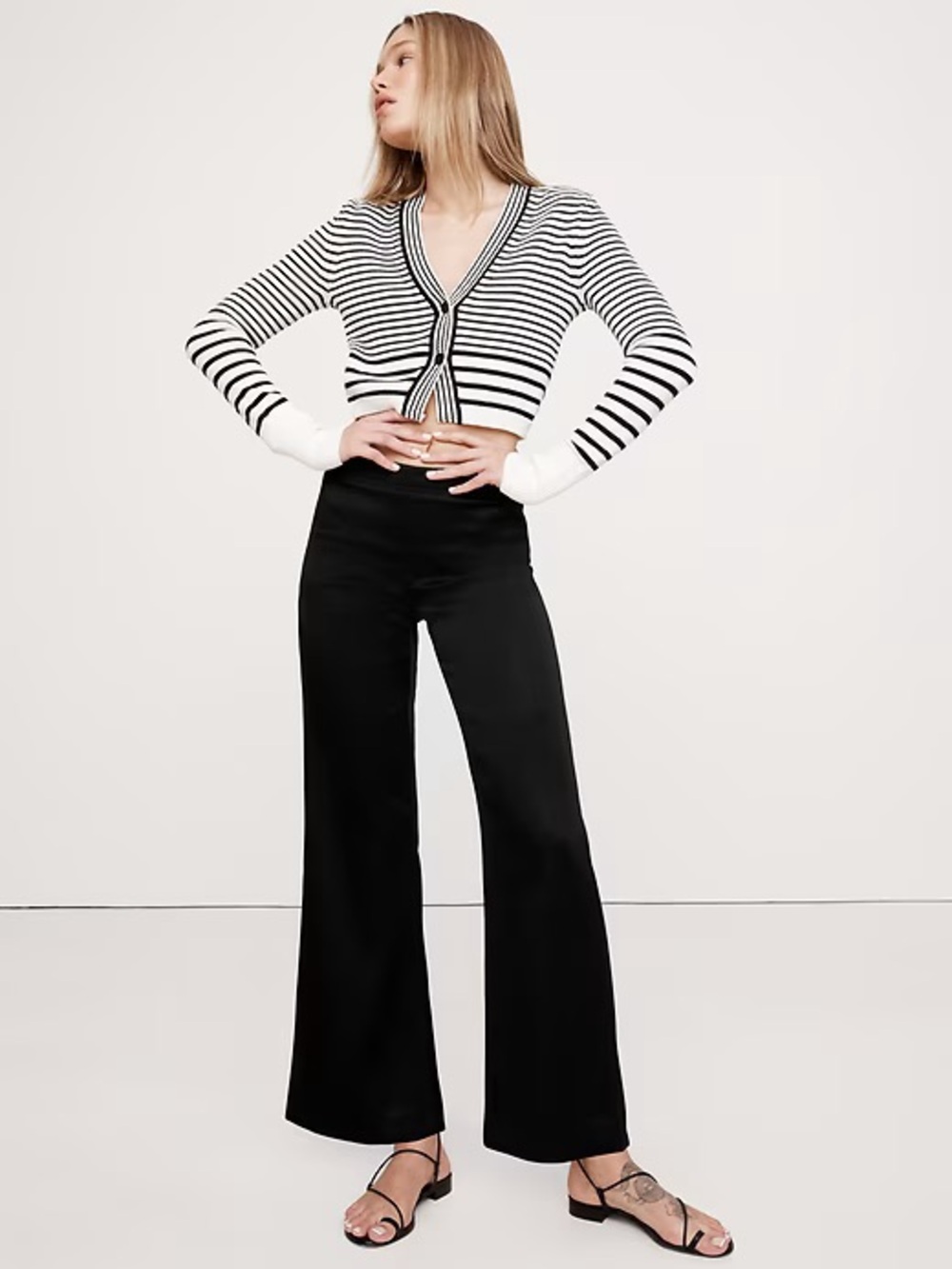 Banana Republic MID-RISE KICK-FLARE SATIN ANKLE PANT NWT